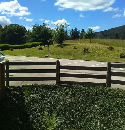 Au Bord Du Lac
