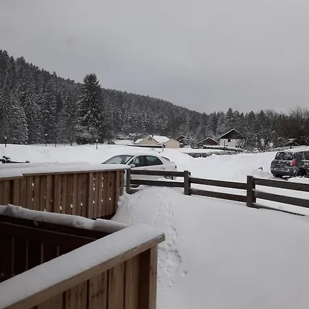 Au Bord Du Lac דירה *